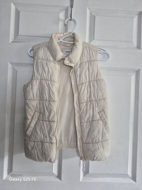 (S)Old Navy Light Cream Quilted Puffer Vest